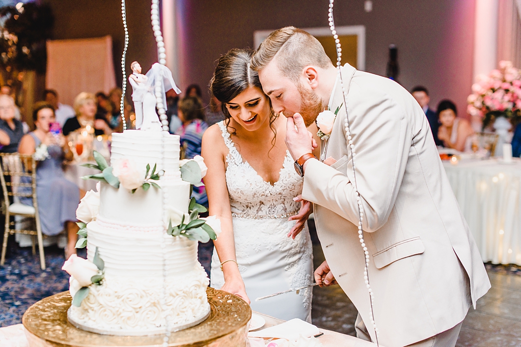Wedding Day at Aberdeen Manor in Valparaiso Indiana_1698.jpg