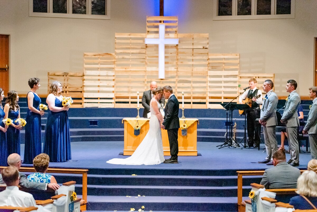 Wedding Day at Exploration Acres in Lafayette Indiana_1690.jpg