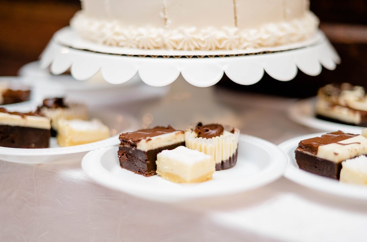 Wedding Day at Fowler House Mansion in Lafayette Indiana by Sarah Elizabeth Photos_0609.jpg