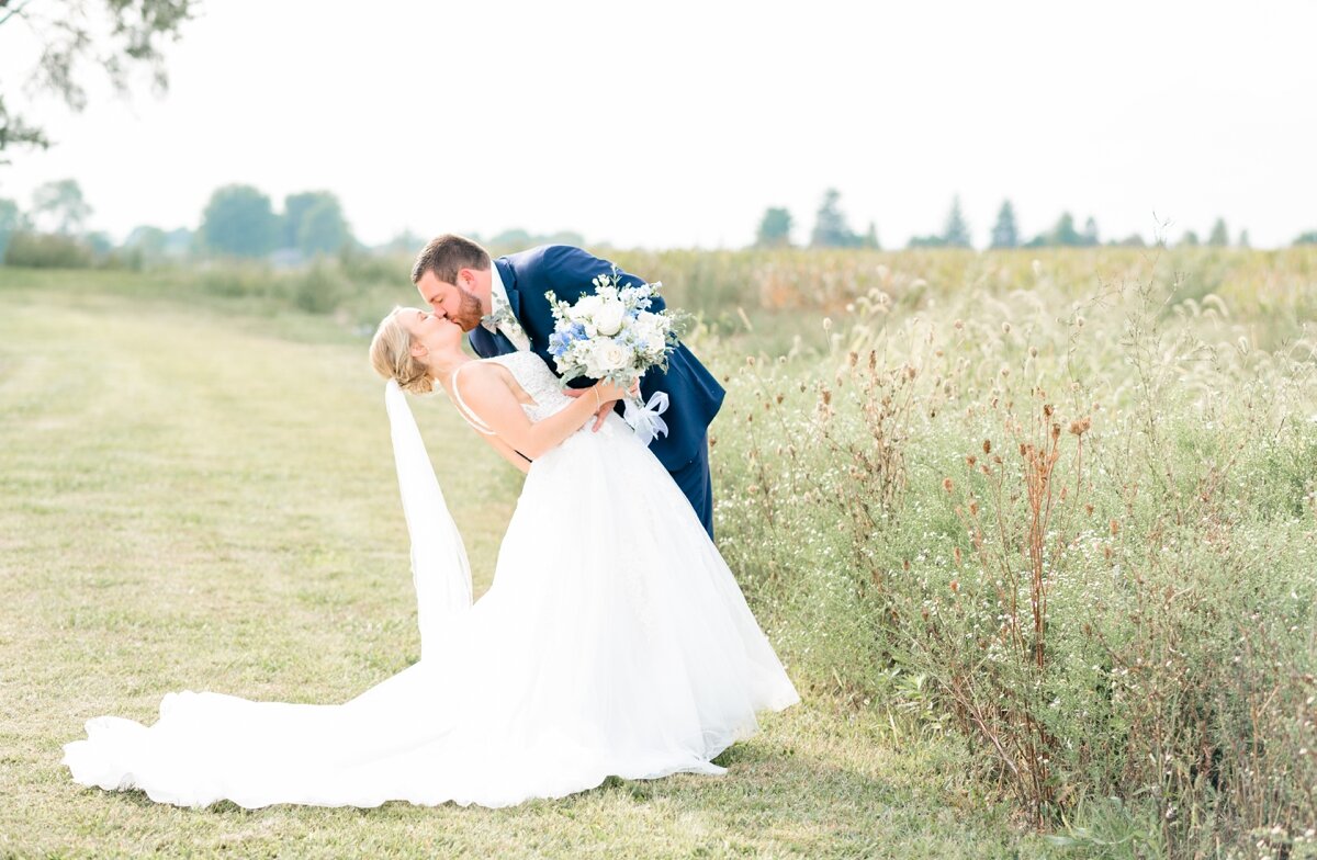White Willow Farms Wedding Day in Arcadia Indiana by Sarah Elizabeth Photos_2407.jpg
